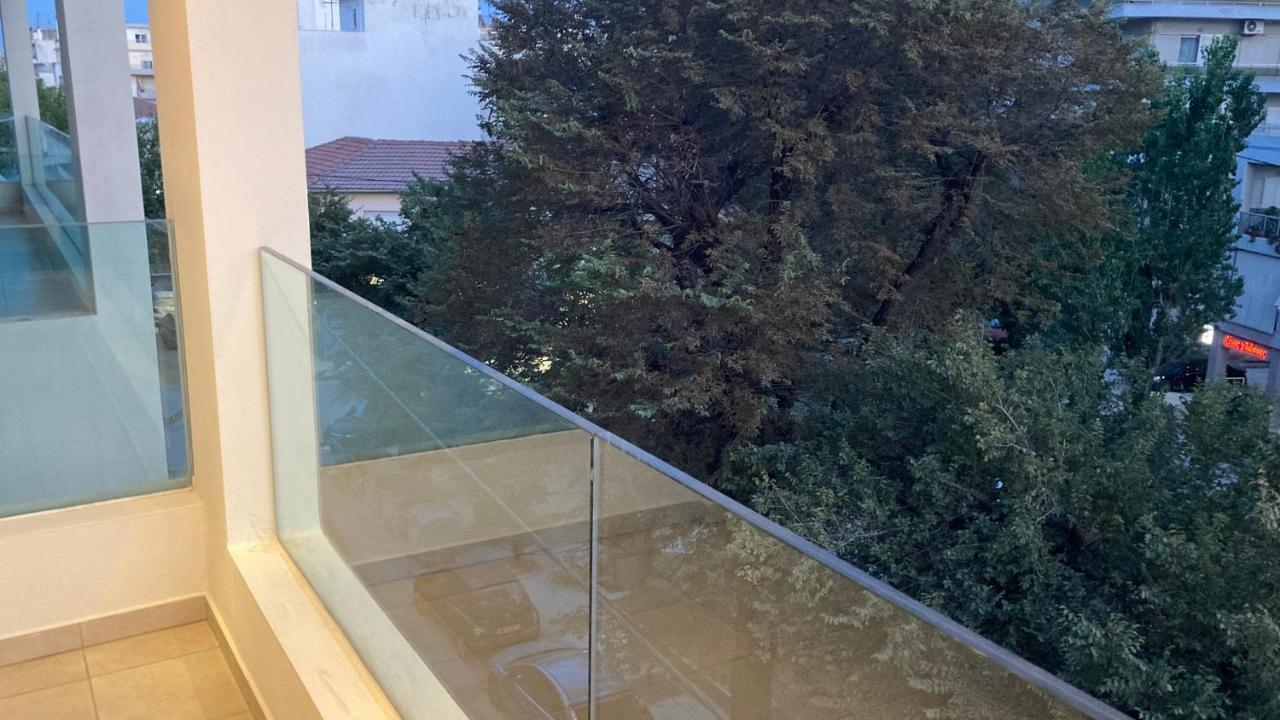 Bright Luxury Apt. Volos Exteriör bild