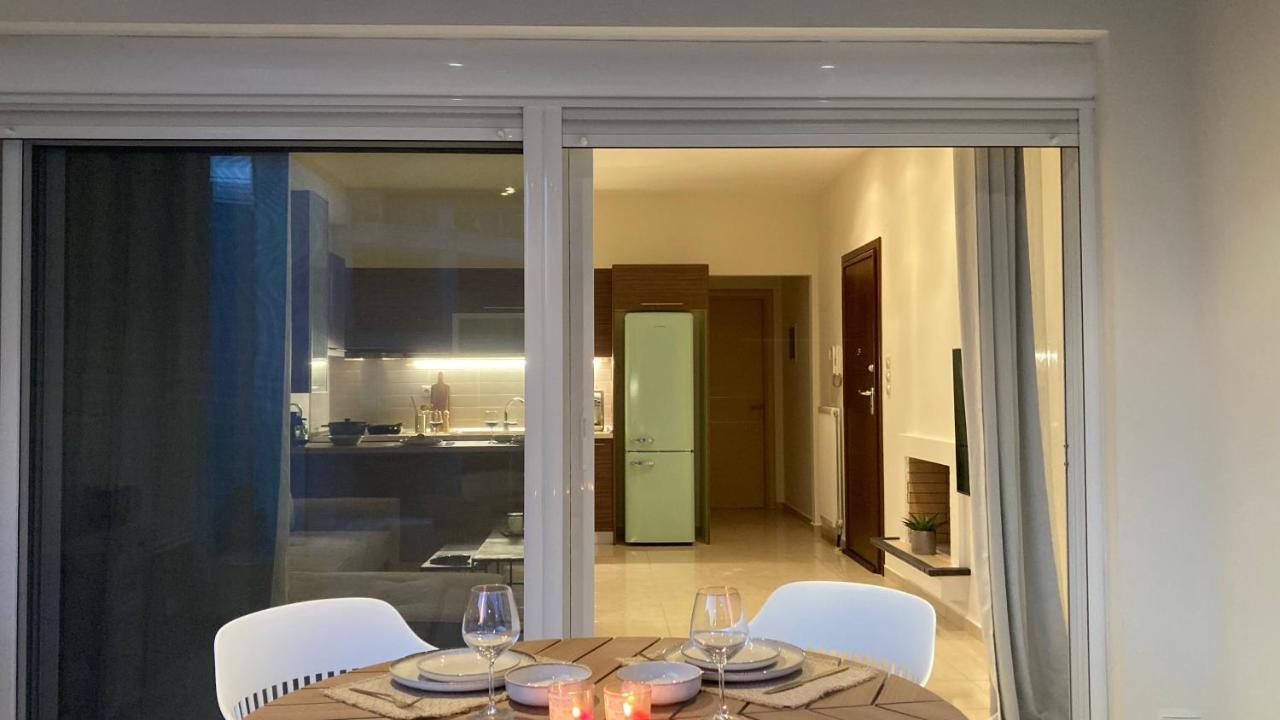 Bright Luxury Apt. Volos Exteriör bild