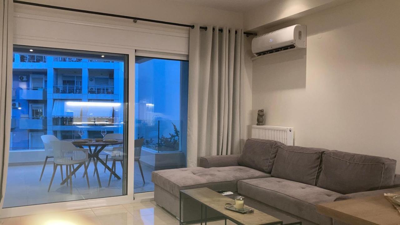 Bright Luxury Apt. Volos Exteriör bild